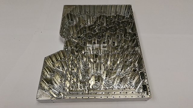 大型龍門銑加工技術(shù)突破，推動(dòng)制造業(yè)邁向高質(zhì)量發(fā)展